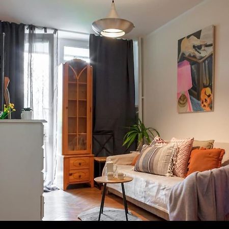 Spacious Retro Flat Close To National Stadium Varsavia Esterno foto