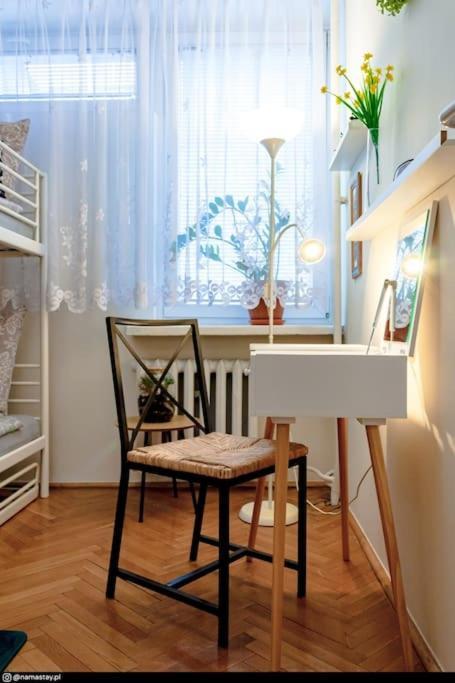 Spacious Retro Flat Close To National Stadium Varsavia Esterno foto